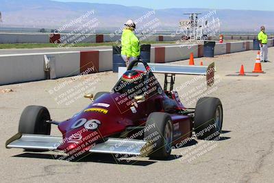 media/Jun-05-2022-CalClub SCCA (Sun) [[19e9bfb4bf]]/Around the Pits/